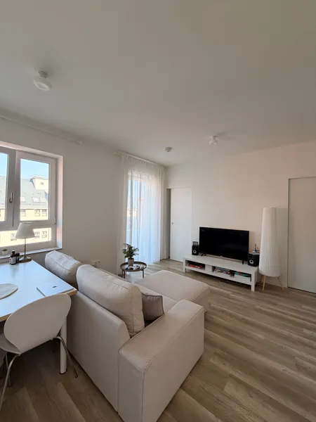 2-Zimmer-Wohnung in Berlin Havelgalerie Speicherballett – Nachmieter ab 01.08. gesucht — photo 1